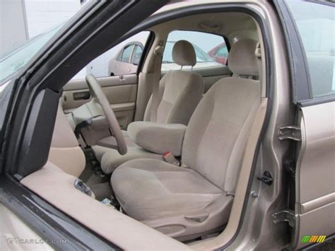 Medium Parchment Interior 2004 Ford Taurus LX Sedan Photo 45845320