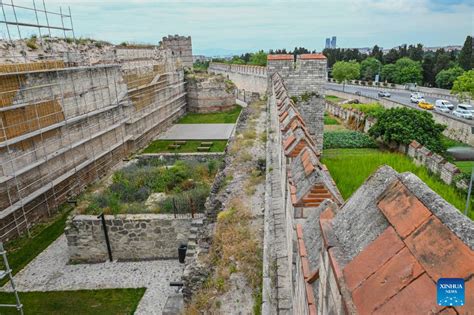 Feature 1600 Year Old Walls Neighborhoods In Istanbul Rejuvenated As