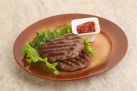 Premium Photo Grilled Beef Burger Cutlet With Sauce