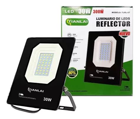 Reflector Led 30w 2700 Lm Megaluz Delgado Exterior C4s