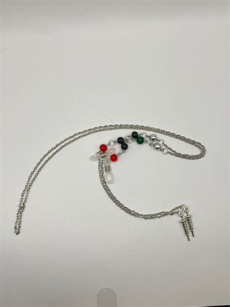 The Right Arm Eyeglasses Chains – Entity Treasury