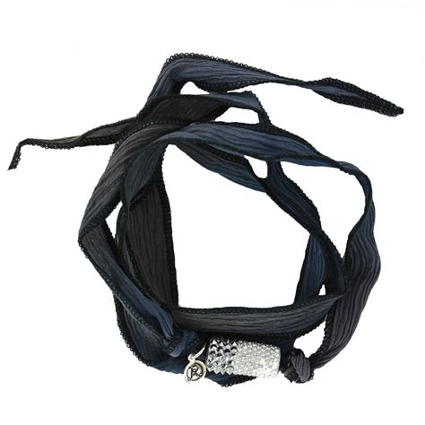 Silk wraps will revolutionize how we use protective hairstyles for sleeping 4