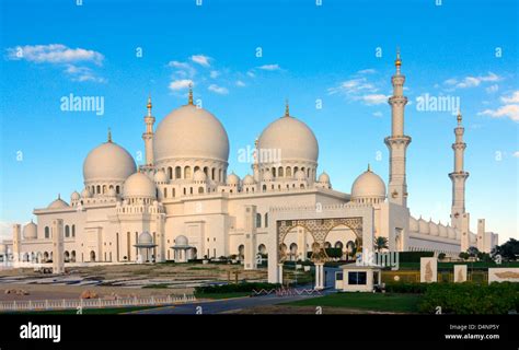 Sheikh Zayed Bin Sultan Al Nahyan Grand Mosque Abu Dhabi United Arab