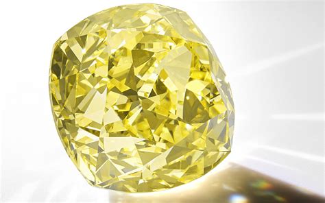 Auction of the Week: Rare Fancy Vivid Yellow Diamond Achieves $5.5 ...