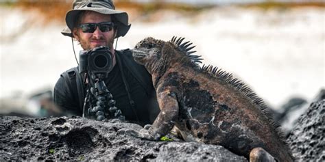 What does a wildlife photographer do? - CareerExplorer