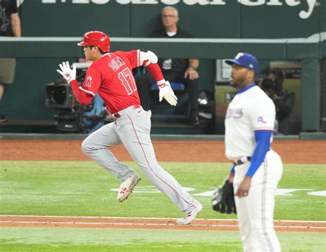 大谷翔平、剛腕チャプマンの165・9キロを打ち返す！バット折られながらも内野安打 Mlb写真ニュース 日刊スポーツ