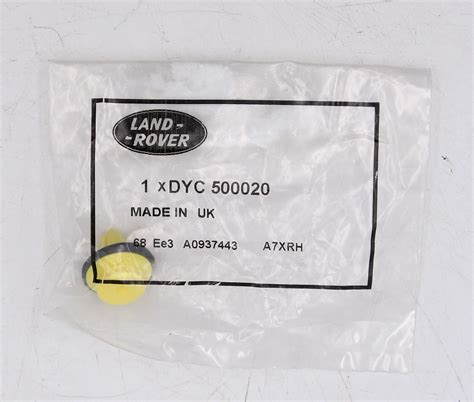 Land Rover Finisher Bumper End Cap Clip Set X3 Discovery 2 II DYC500020 ...