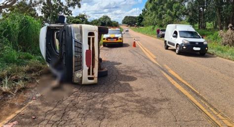 Motorista De Micro Nibus Escolar Morre Em Acidente Na Mg Em