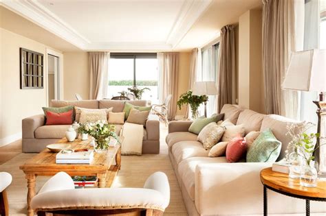 Una completísima tertulia Trendy living rooms Living room designs