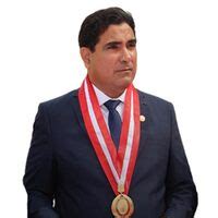 Luis Ernesto Neyra Leon Gobernador Regional Funcionarios Gobierno