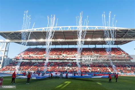 Bmo Stadium Photos And Premium High Res Pictures Getty Images