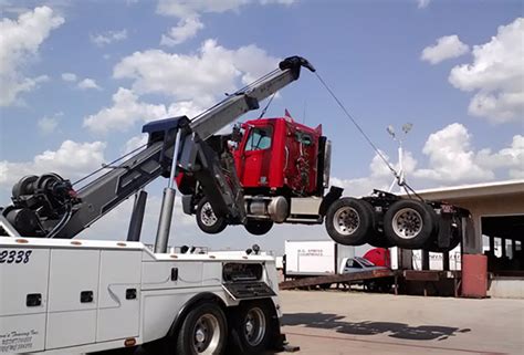 Equipment-Transport-Rons-Towing-Dallas-8 - Ron's Towing