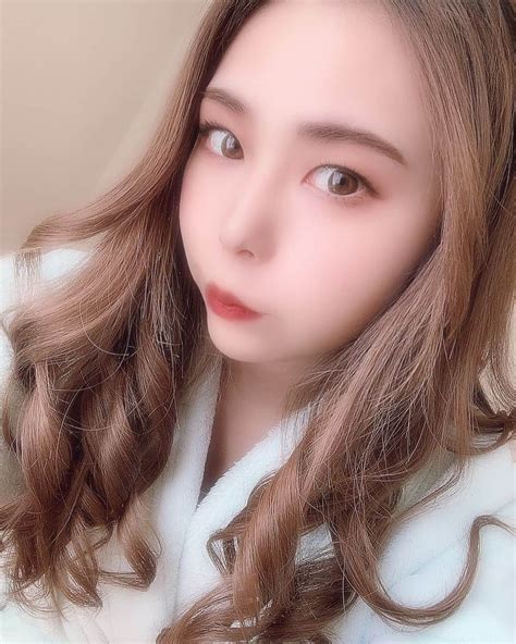 吉根ゆりあさんのインスタグラム写真 吉根ゆりあinstagram 「今日の吉根 吉根ゆりあ Av女優 今日は人妻 撮影オフショット」2月3日 11時53分 Julia Yoshine