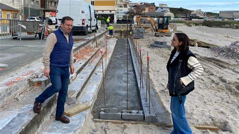 Costas Inicia Las Obras De Mejora Del Acceso A La Playa De O Portelo En