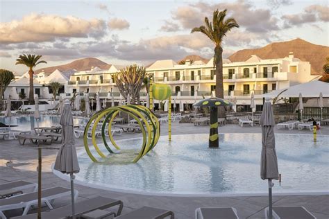 Presentan El Nuevo Hotel Radisson En Costa Teguise Y El Mynd Yaiza En