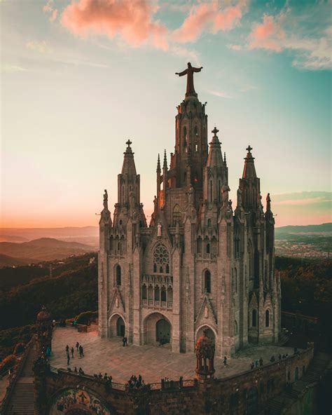 100+ Beautiful Barcelona Pictures | Download Free Images on Unsplash