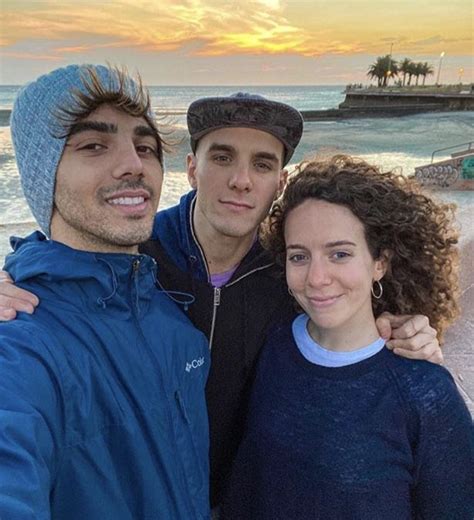 Fede Vigevani Con Sus Hermanos Fede Vigevani Dosogas Fede Celebridades