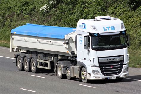 AY19TGN L T S DAF XF M4 Downend Bristol 10 5 2019 Michael