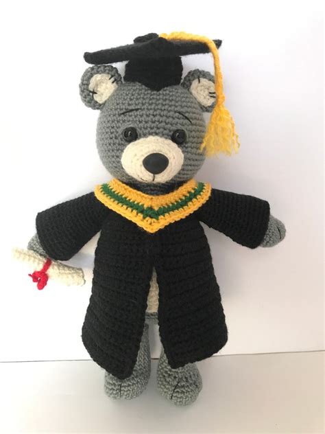 Amigurumi Graduation Weave Crochet