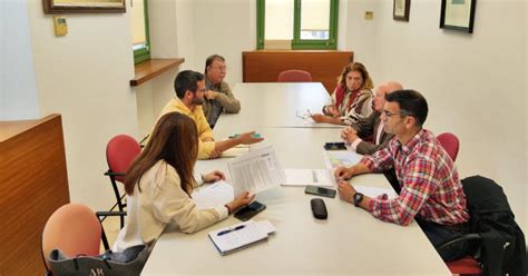 Vecinos De Puerto Sherry Se Re Nen Con Uni N Portuense Para Mostrar Sus