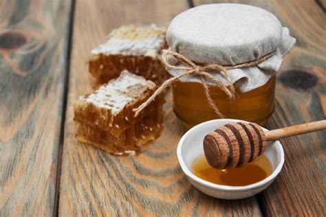 Honig abfüllen und Wachs schmelzen im September Bienenzucht Profi