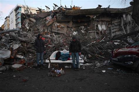 İtalyan bilim insanı Deprem nedeniyle Türkiye 3 metre hareket etti