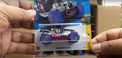 Inside The Hot Wheels Case C Behold The COPO Camaro Super Treasure Hunt Autoevolution