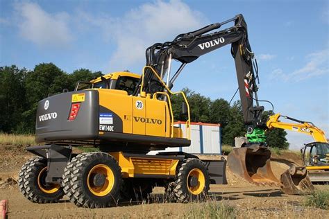 HKS TiltRotator TR150 Mit Volvo EW140C Volvo Cool Inventions