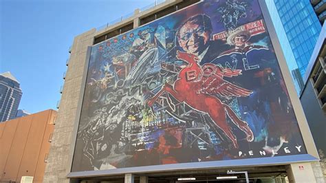 Dallas Arts District parking garage mural | wfaa.com