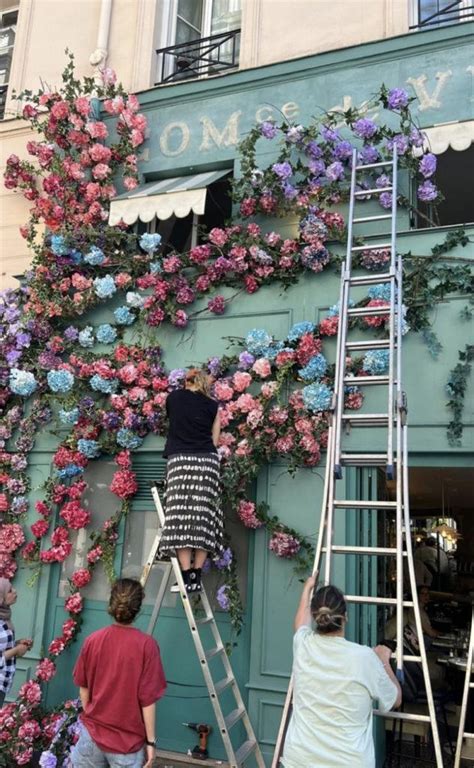 Deschamps Fleuriste Fa Ade Fleurie La Marquise Paris