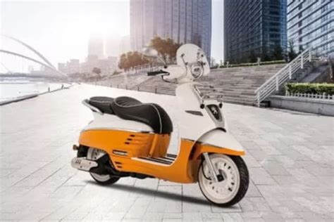 Mirip Desain Vespa Peugeot Django Hadir Sebagai Sekuter Matic