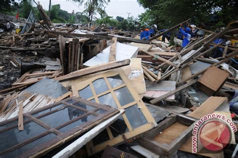 Pemkot Bekasi Alokasikan Rp1 6 Miliar Tertibkan Bangunan Liar Antara News