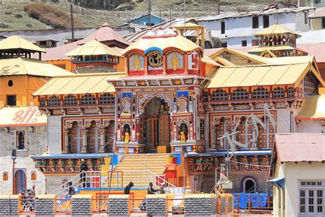 Badrinath Temple - Badrinath Dham Yatra | Char Dham Yatra