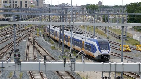 SLT 4 Trein Vertrekt Vanaf Station Utrecht Centraal NS Sprinter YouTube