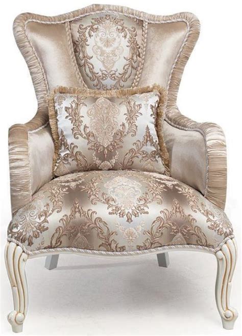 Casa Padrino Luxus Barock Sessel mit Kissen Beige Weiß Gold 83 x 96