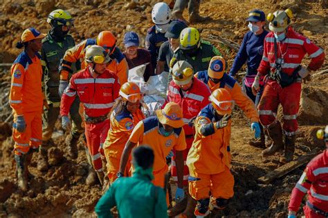 Colombia landslide death toll hits 36