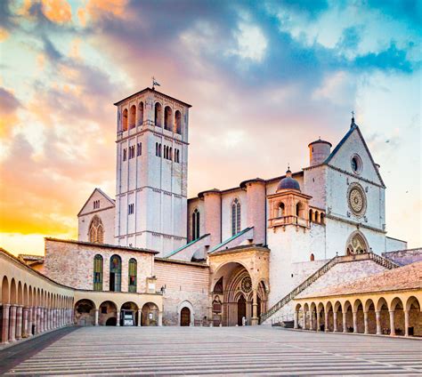 assisi gadis italia
