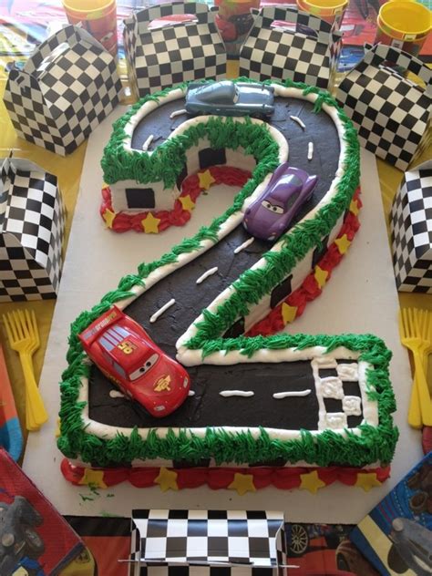 Cars 2 Cake