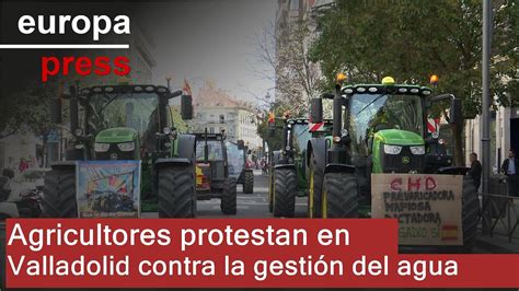 Unos 200 Agricultores Y 20 Tractores Protestan En Valladolid Por La