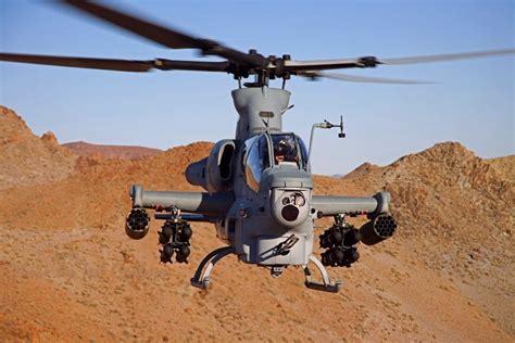 AH-1Z Viper US Marine Attack Helicopter |Military Attack Helicopter Photos