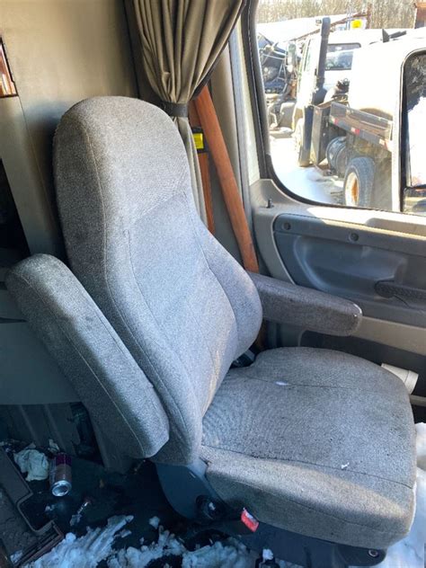 Used 2013 Freightliner Cascadia 125 Seat For Sale North East Maryland