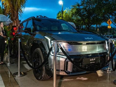 South Dade Kia Electrifies Miami With Unveiling of KIA EV9 | Newswire