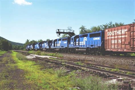 Conrail Locomotives | Conrail Photo Archive