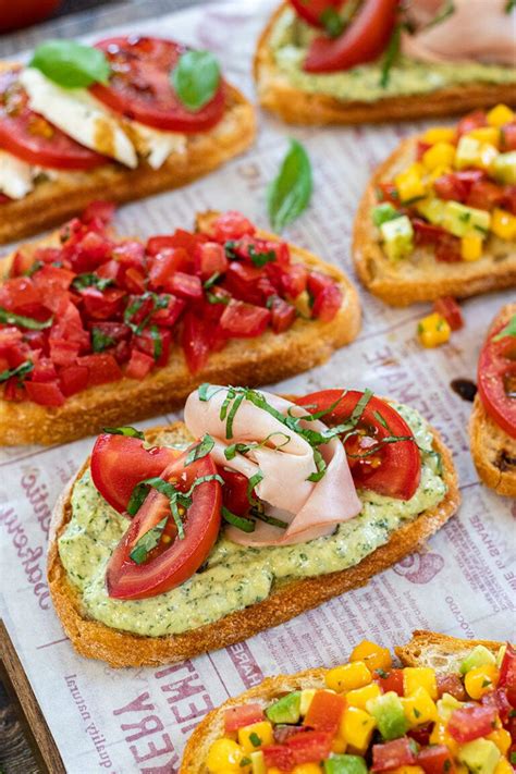 Geröstetes brot mit avocadobutter und tomatensalat Artofit