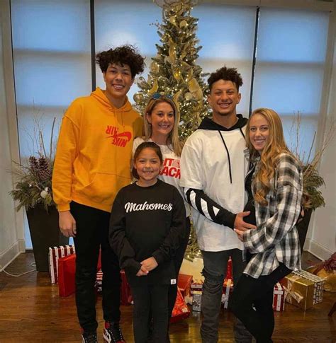 Jackson Mahomes Wiki, Age, Height, Net Worth, Brother, Girlfriend, And ...