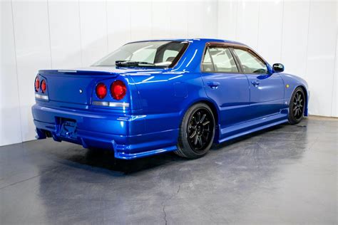 For Sale Nissan Skyline Gt R R Sedan Looks Like Oem Off