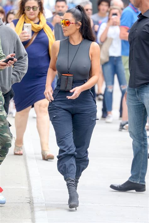 Kim Kardashian Braless Pokies Hot Celebs Home