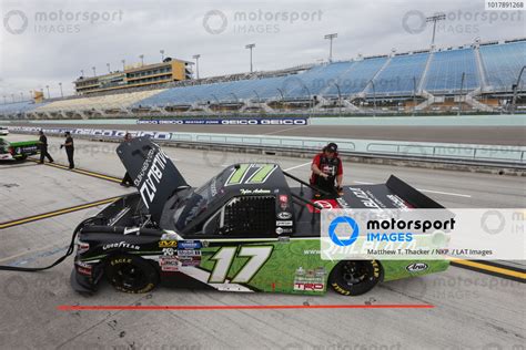 17 Tyler Ankrum DGR Crosley Toyota Tundra RAILBLAZA Homestead