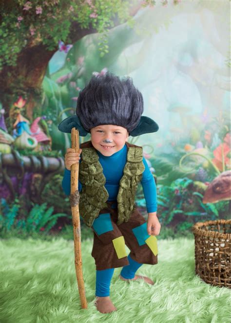 Branch (Trolls) | Troll costume, Troll costume kids, Trolls party favors