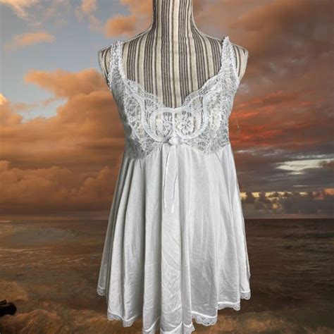 Intimate Attitudes Intimates Sleepwear Vintage 8s Intimate Attitudes Lingerie White Size